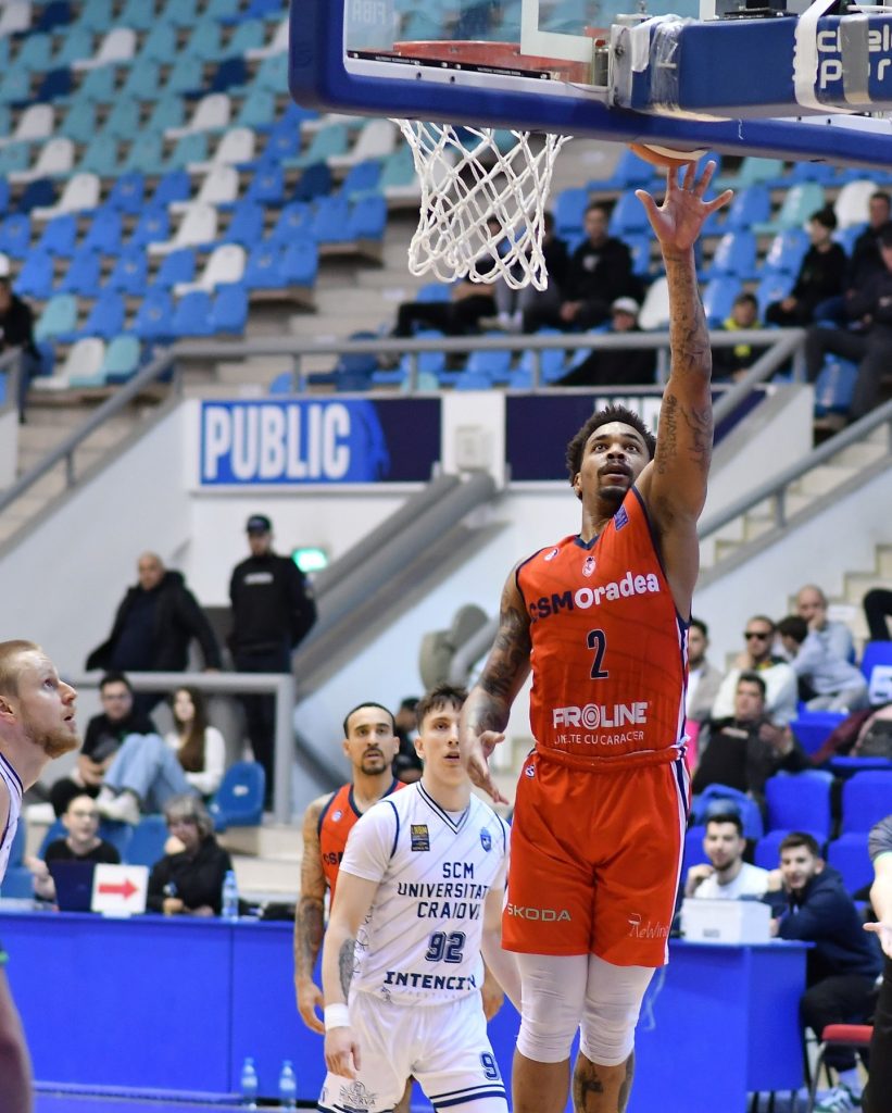 CSM CSU Oradea a invins SCM U Craiova 87 84