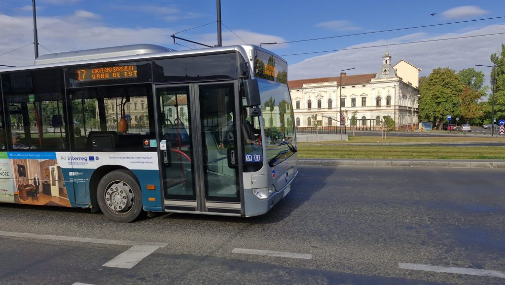 Oradea Programul transportului in comun 1 4 Mai