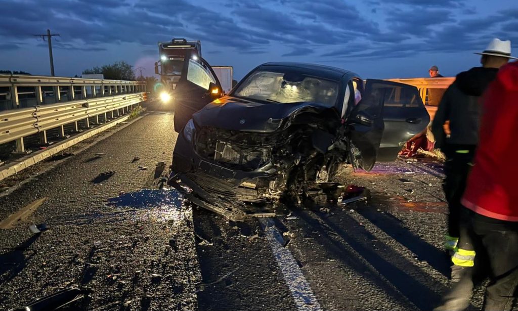Accident grav intre Madaras si Inand trafic oprit