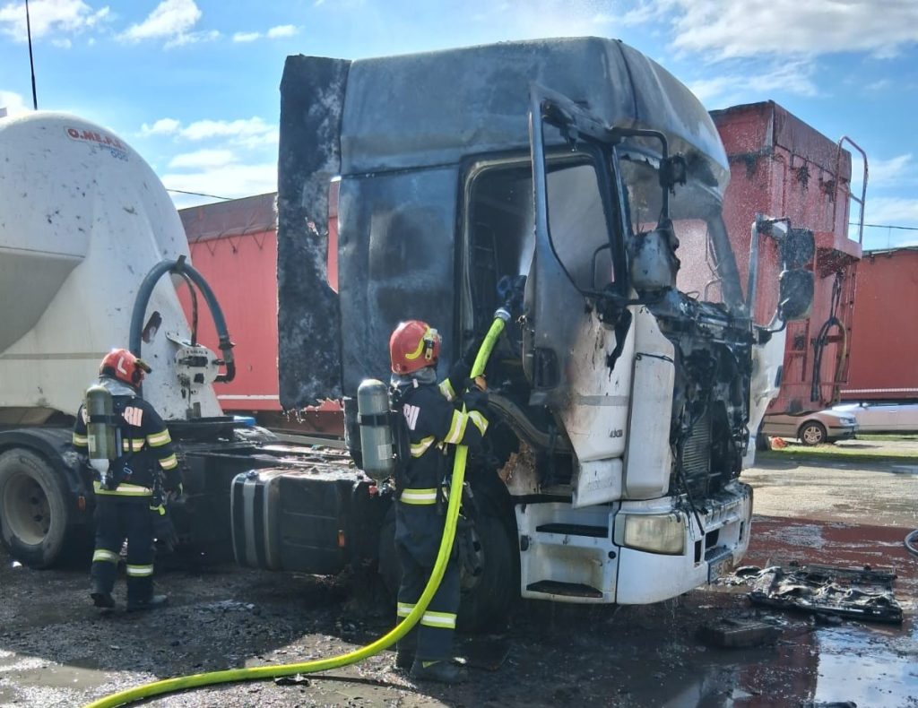 Incendiu la o autocistern n Chistag cap distrus