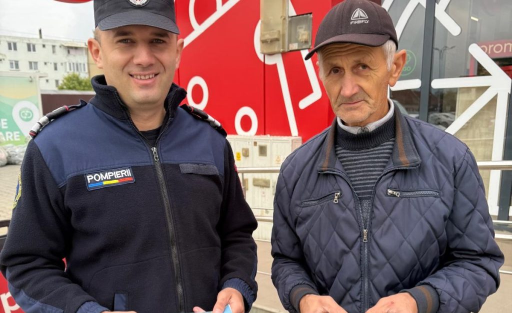 Pompierii bihoreni sprijina varstnicii de Ziua Internationala a Varstnicilor